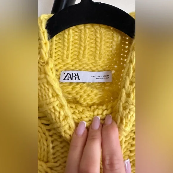 Zara Yellow Cable Knit Sweater - Picture 6 of 7